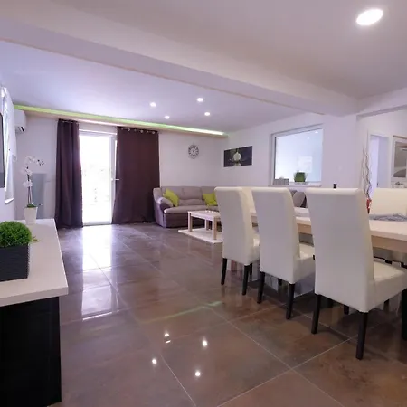 Villa-boscari-relaxing-villa-at-the-end-of-village Holiday home