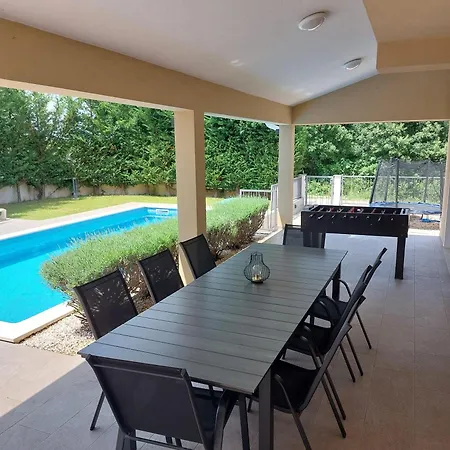 Villa-boscari-relaxing-villa-at-the-end-of-village Holiday home Rezanci