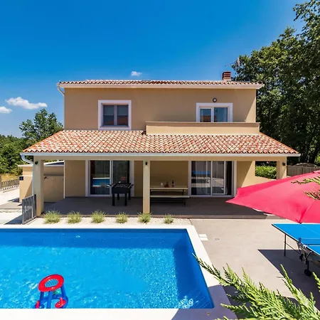 Villa-boscari-relaxing-villa-at-the-end-of-village *