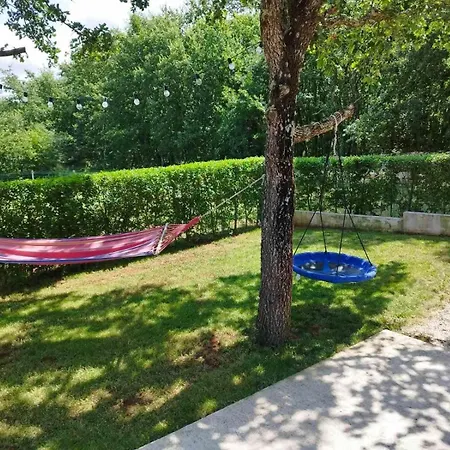 Villa-boscari-relaxing-villa-at-the-end-of-village Casa de Férias Režanci