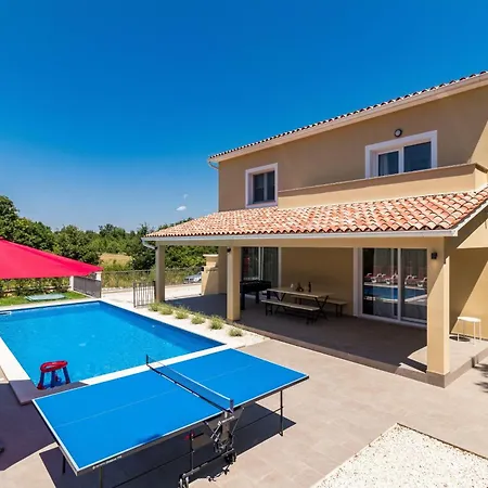 Holiday home Villa-boscari-relaxing-villa-at-the-end-of-village *